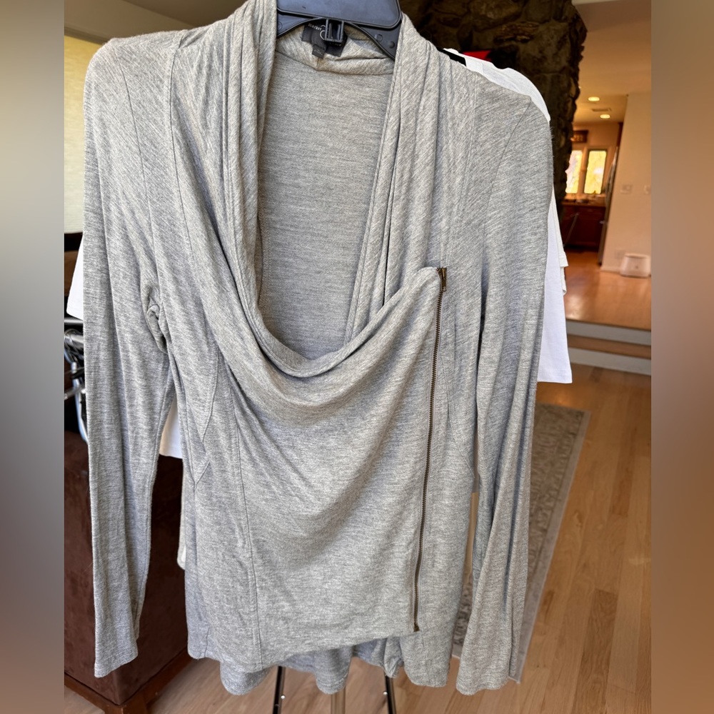 Market & Spruce light gray cardigan with zipper